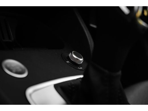 Audi Q2 35 TFSI S Edition | Stoelverw. voor | Elek. Klep | Cruise Control Adaptief | Comfort sleutel | ActivLease financial lease