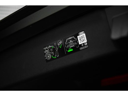 Audi Q3 S edition | Adaptive cruise control | Audi sound system | Cruise control ActivLease financial lease