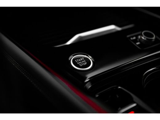 Audi Q3 S edition | Adaptive cruise control | Audi sound system | Cruise control ActivLease financial lease