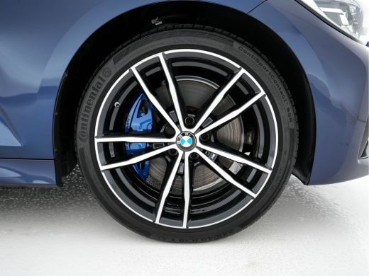 BMW 3 Serie 330e eDrive M-Sportpack Edition Plug-In (INCL-BTW) *LUXURY-LEATHER | FULL-LED | HEATED-SPORTSEATS... ActivLease financial lease