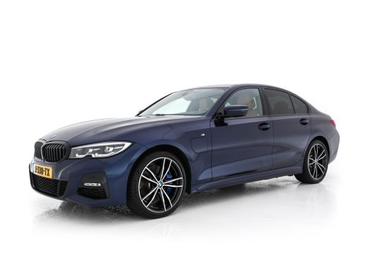 BMW 3 Serie 330e eDrive M-Sportpack Edition Plug-In (INCL-BTW) *LUXURY-LEATHER | FULL-LED | HEATED-SPORTSEATS... ActivLease financial lease
