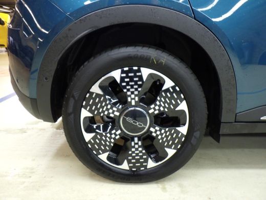 Fiat 600 La Prima 54 kWh 156pk | Vol-Leder | Adaptive Cruise | Massage | Elektr. Achterklep | Achteruitrij... ActivLease financial lease