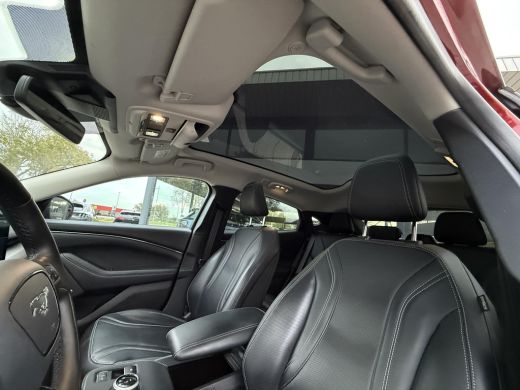 Ford Mustang Mach-E Mach-E Extended 98 kWh | Panorama | B&O Sound | 360 Camera | ActivLease financial lease