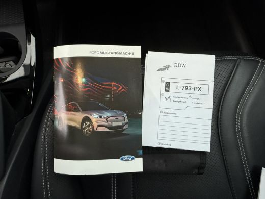 Ford Mustang Mach-E Mach-E Extended 98 kWh | Panorama | B&O Sound | 360 Camera | ActivLease financial lease
