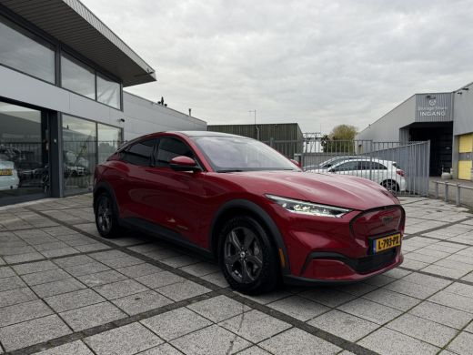 Ford Mustang Mach-E Mach-E Extended 98 kWh | Panorama | B&O Sound | 360 Camera | ActivLease financial lease