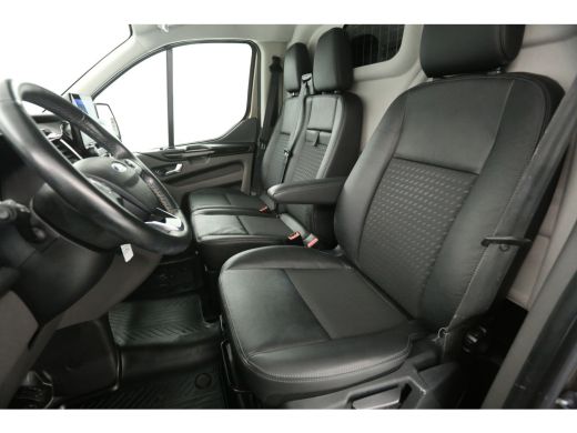 Ford Transit Custom 290 2.0 TDCI L1H1 Sport | 185PK | Automaat | Airco | 3-Zits | Cruise | Camera | Carplay | Trekh. ... ActivLease financial lease