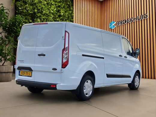 Ford Transit Custom 300 Trend L2 130pk | Lage kilometerstand! | Parkeersensoren voor en achter | DAB ActivLease financial lease