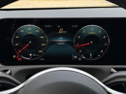 Mercedes-Benz A-Klasse 180 Luxury Line Aut. | Navi | Camera | Trekhaak ActivLease financial lease