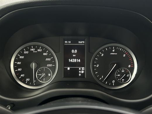 Mercedes-Benz Vito 114 CDI 136 PK AUTOMAAT / L2H1 / 1e EIG. / TREKHAAK / AIRCO / CRUISE / BLUETOOTH / PDC ActivLease financial lease
