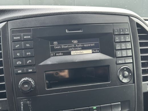 Mercedes-Benz Vito 114 CDI 136 PK AUTOMAAT / L2H1 / 1e EIG. / TREKHAAK / AIRCO / CRUISE / BLUETOOTH / PDC ActivLease financial lease