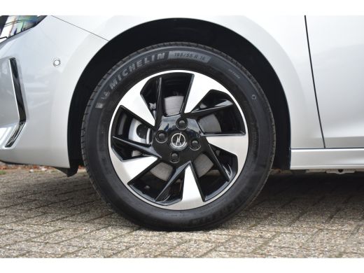 Opel Corsa-e Long Range GS 51 kWh 3 Fase 156pk | Navigatie | Achteruitrijcamera | Full-LED | Keyless-Entry | W... ActivLease financial lease