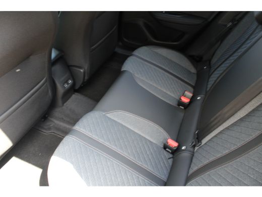 Peugeot 2008 1.2 Hybrid 145 Allure | Automaat | Navigatie | Camera voor + achter | Keyless | Mild Hybrid | ActivLease financial lease