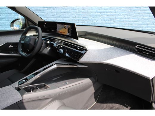 Peugeot 5008 1.2 Hybrid 136 GT | Automaat | Navigatie | Camera | Apple carplay | Mild Hybrid | Nieuw model | B... ActivLease financial lease