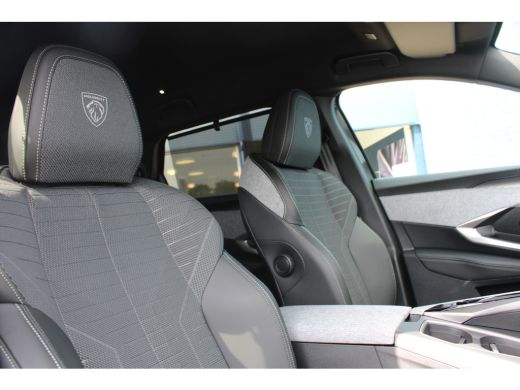 Peugeot 5008 1.2 Hybrid 136 GT | Automaat | Navigatie | Camera | Apple carplay | Mild Hybrid | Nieuw model | B... ActivLease financial lease