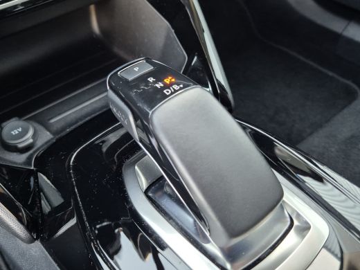 Peugeot e-2008 EV Blue Lease Allure 50 kWh | Camera | Cruise Control | Navigatie | Apple Carplay / Android Auto ... ActivLease financial lease