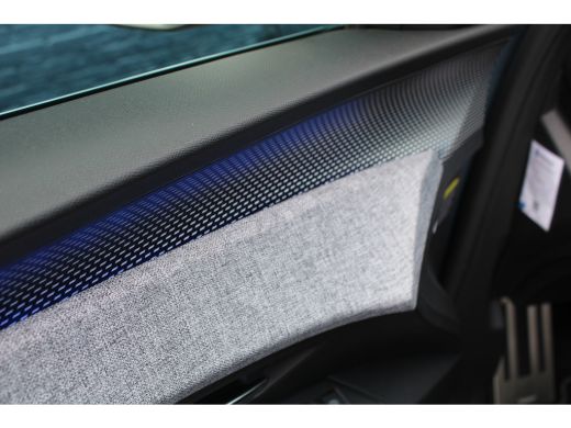 Peugeot e-3008 GT Avantage 210 73 kWh | Automaat | Navigatie | Camera | Alcantara | Elektrische achterklep | Fas... ActivLease financial lease