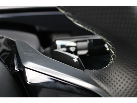 Peugeot e-3008 GT Avantage 210 73 kWh | Automaat | Navigatie | Camera | Alcantara | Elektrische achterklep | Fas... ActivLease financial lease