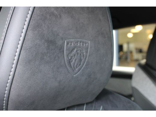 Peugeot e-3008 GT Avantage 210 73 kWh | Automaat | Navigatie | Camera | Alcantara | Elektrische achterklep | Fas... ActivLease financial lease