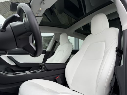 Tesla Model 3 Range Plus RWD | Autopilot | Panorama | Wit Leder | ActivLease financial lease