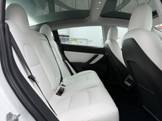 Tesla Model 3 Range Plus RWD | Autopilot | Panorama | Wit Leder | ActivLease financial lease