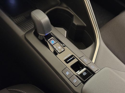 Toyota C-HR 2.0 Plug-in Hybrid 220 Executive **NIEUWE AUTO/ DIRECT LEVERBAAR** ActivLease financial lease