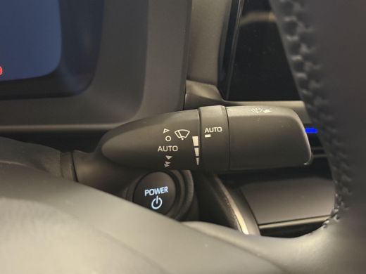 Toyota C-HR 2.0 Plug-in Hybrid 220 Executive **NIEUWE AUTO/ DIRECT LEVERBAAR** ActivLease financial lease