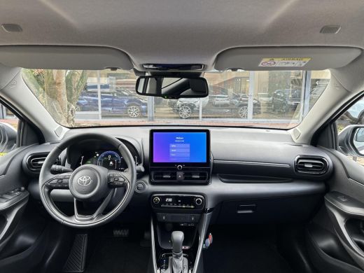 Toyota Yaris 1.5 Hybrid 115 Dynamic ActivLease financial lease