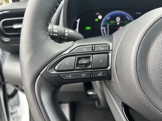 Toyota Yaris 1.5 Hybrid 115 Dynamic ActivLease financial lease