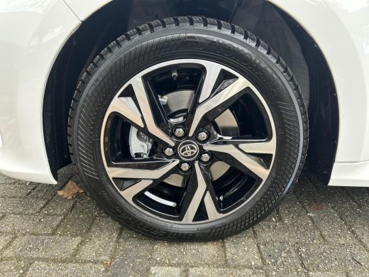 Toyota Yaris 1.5 Hybrid 115 Dynamic ActivLease financial lease