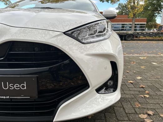 Toyota Yaris 1.5 Hybrid 115 Dynamic ActivLease financial lease