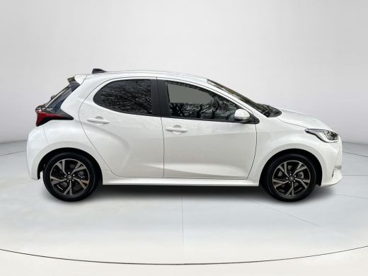 Toyota Yaris 1.5 Hybrid 115 Dynamic ActivLease financial lease