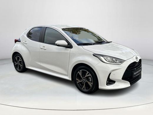 Toyota Yaris 1.5 Hybrid 115 Dynamic ActivLease financial lease