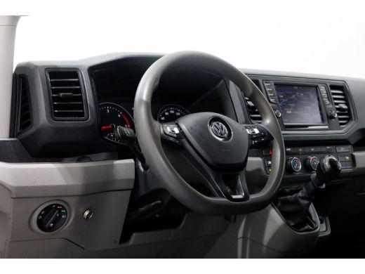 Volkswagen Crafter 35 2.0 TDI 177pk RWD L3H3 (L2H2) D.C. LED/ACC/Navi/Camera Trekhaak 3500kg 08-2019 ActivLease financial lease