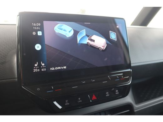 Volkswagen ID. Buzz Cargo Cargo | 'App-Connect' draadloze smartphone integratie | Stoelverwarming voor | Trekhaak neerklapb... ActivLease financial lease