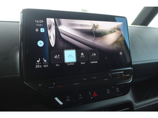 Volkswagen ID. Buzz Cargo Cargo | 'App-Connect' draadloze smartphone integratie | Stoelverwarming voor | Trekhaak neerklapb... ActivLease financial lease