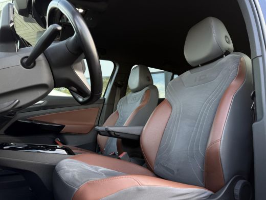 Volkswagen ID.4 First 77 kWh | Navi | Camera ActivLease financial lease