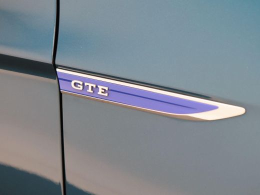 Volkswagen Passat Variant 1.4 TSi 218 Pk Automaat PHEV GTE Business | Full LED | Trekhaak | Camera | Navi | Dodehoe... ActivLease financial lease