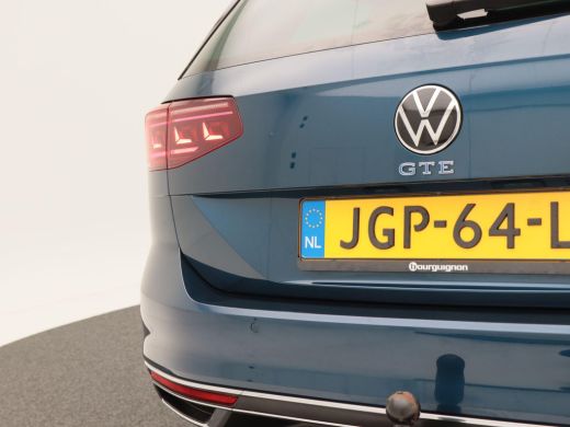 Volkswagen Passat Variant 1.4 TSi 218 Pk Automaat PHEV GTE Business | Full LED | Trekhaak | Camera | Navi | Dodehoe... ActivLease financial lease