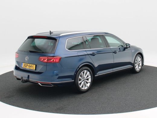 Volkswagen Passat Variant 1.4 TSi 218 Pk Automaat PHEV GTE Business | Full LED | Trekhaak | Camera | Navi | Dodehoe... ActivLease financial lease