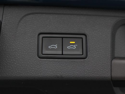 Volkswagen Passat Variant 1.4 TSi 218 Pk Automaat PHEV GTE Business | Full LED | Trekhaak | Camera | Navi | Dodehoe... ActivLease financial lease