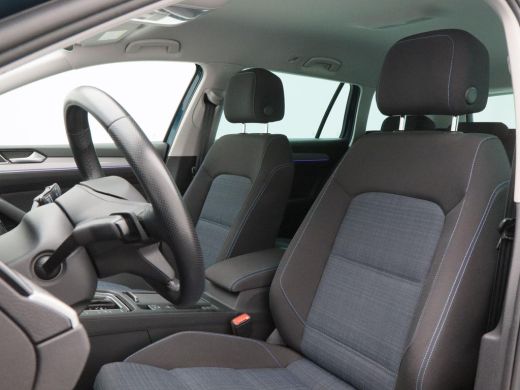 Volkswagen Passat Variant 1.4 TSi 218 Pk Automaat PHEV GTE Business | Full LED | Trekhaak | Camera | Navi | Dodehoe... ActivLease financial lease