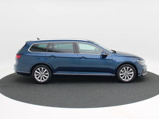 Volkswagen Passat Variant 1.4 TSi 218 Pk Automaat PHEV GTE Business | Full LED | Trekhaak | Camera | Navi | Dodehoe... ActivLease financial lease