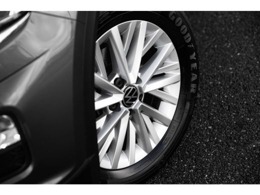 Volkswagen T-Roc 1.0 TSI Style Business | Airco | Apple Carplay/Android Auto|telefoonintegratie premium | Cruise c... ActivLease financial lease