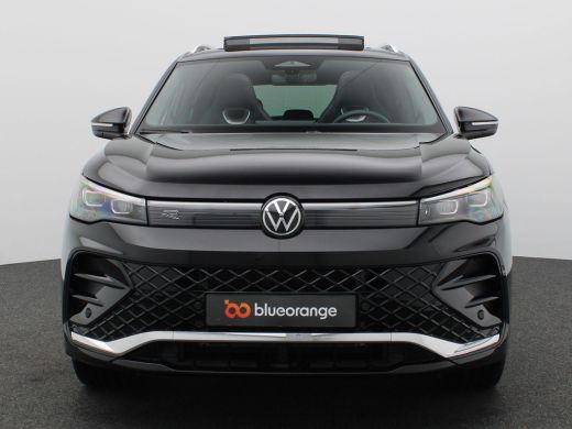 Volkswagen Tiguan 1.5 eHybrid R-Line Edition 272PK DSG Pano-Schuifdak, ErgoActive Bestuurdersstoel, Led Plus, Achte... ActivLease financial lease
