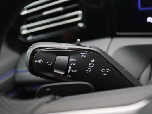 Volkswagen Tiguan 1.5 eHybrid R-Line Edition 272PK DSG Pano-Schuifdak, ErgoActive Bestuurdersstoel, Led Plus, Achte... ActivLease financial lease
