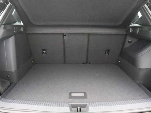 Volkswagen Tiguan 1.5 eHybrid R-Line Edition 272PK DSG Pano-Schuifdak, ErgoActive Bestuurdersstoel, Led Plus, Achte... ActivLease financial lease