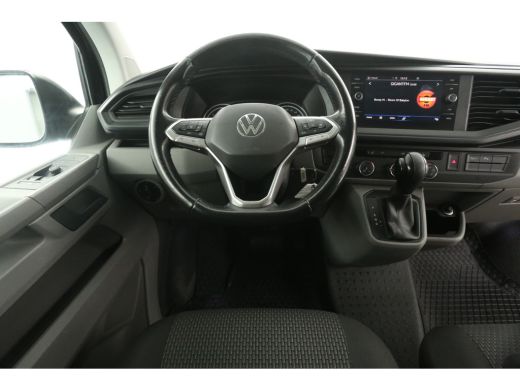 Volkswagen Transporter 2.0 TDI L2H1 | 150PK | Automaat | Airco | 3-Zits | Adaptive Cruise | Carplay | Camera | Parkeersens. ActivLease financial lease