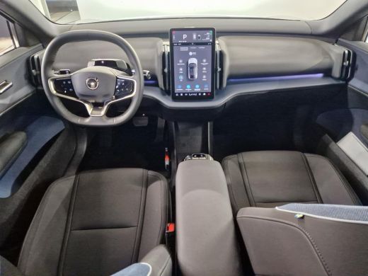 Volvo  EX30 Single Motor Extended Range Plus 69 kWh | Harman Kardon | Stoel & Stuurwiel verwarming | ActivLease financial lease