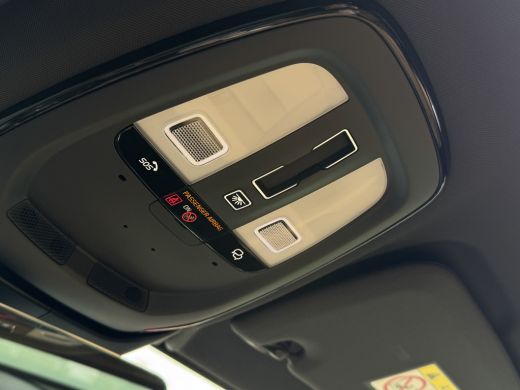 Volvo  V60 2.0 T8 Plug-in hybrid AWD Ultra Bright | Bowers&Wilkins | Massage | HUD | 360 Camera | ActivLease financial lease