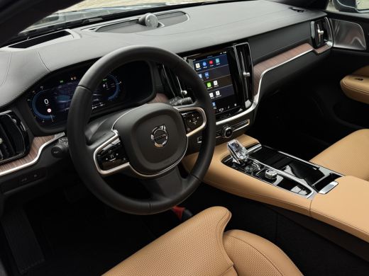 Volvo  V60 2.0 T8 Plug-in hybrid AWD Ultra Bright | Bowers&Wilkins | Massage | HUD | 360 Camera | ActivLease financial lease